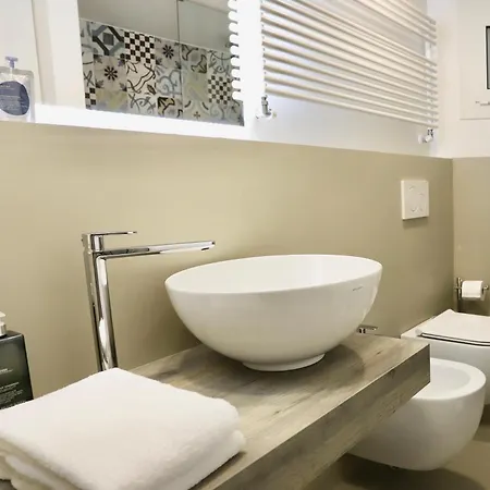 Palazzina B - Contemporary 4* Genua