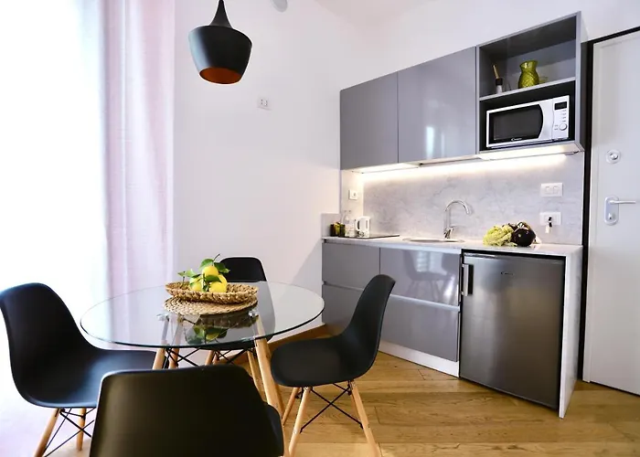 Palazzina B - Contemporary Aparthotel 4*